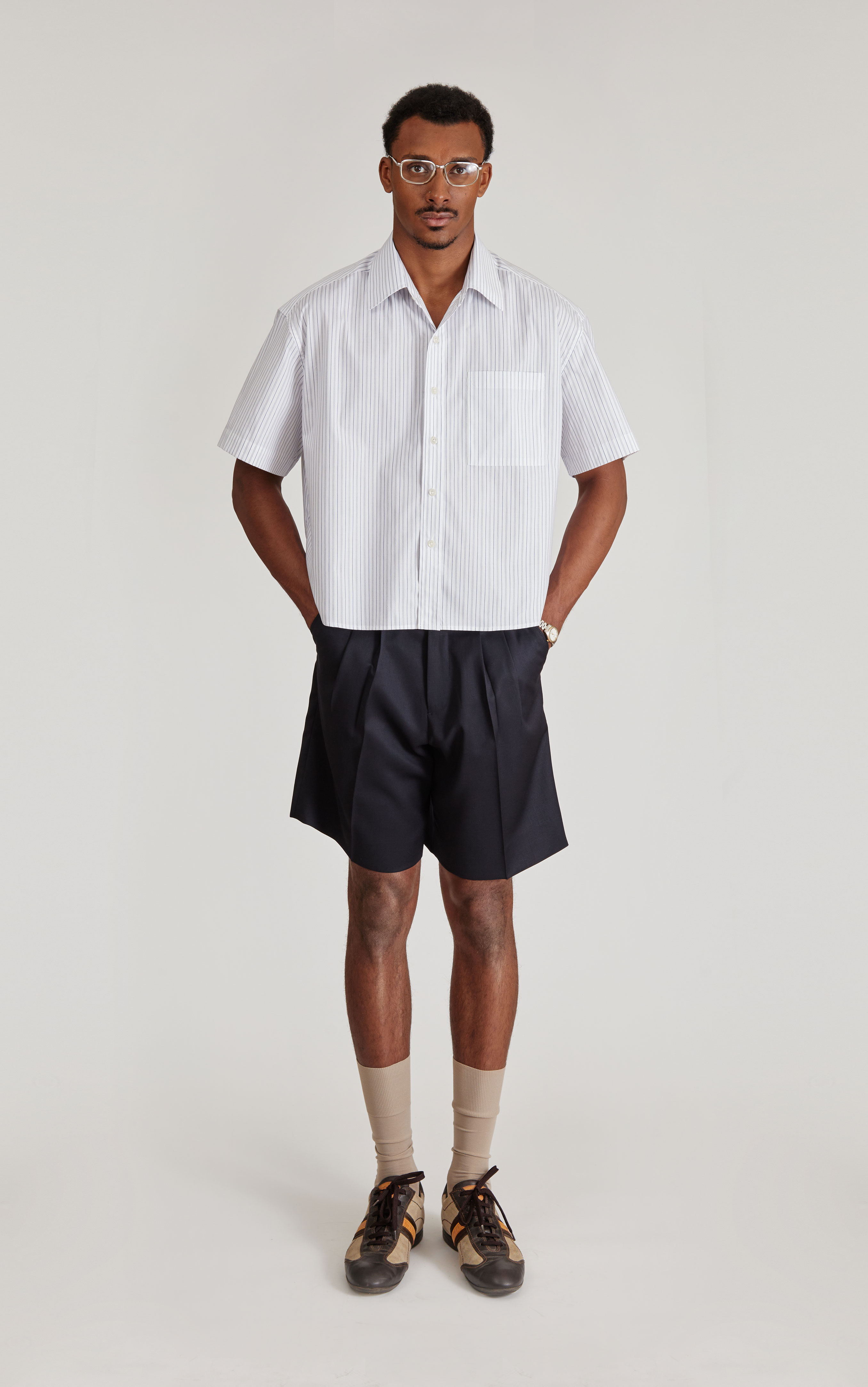 CAMISA LISTRAS E PONTILHADOS