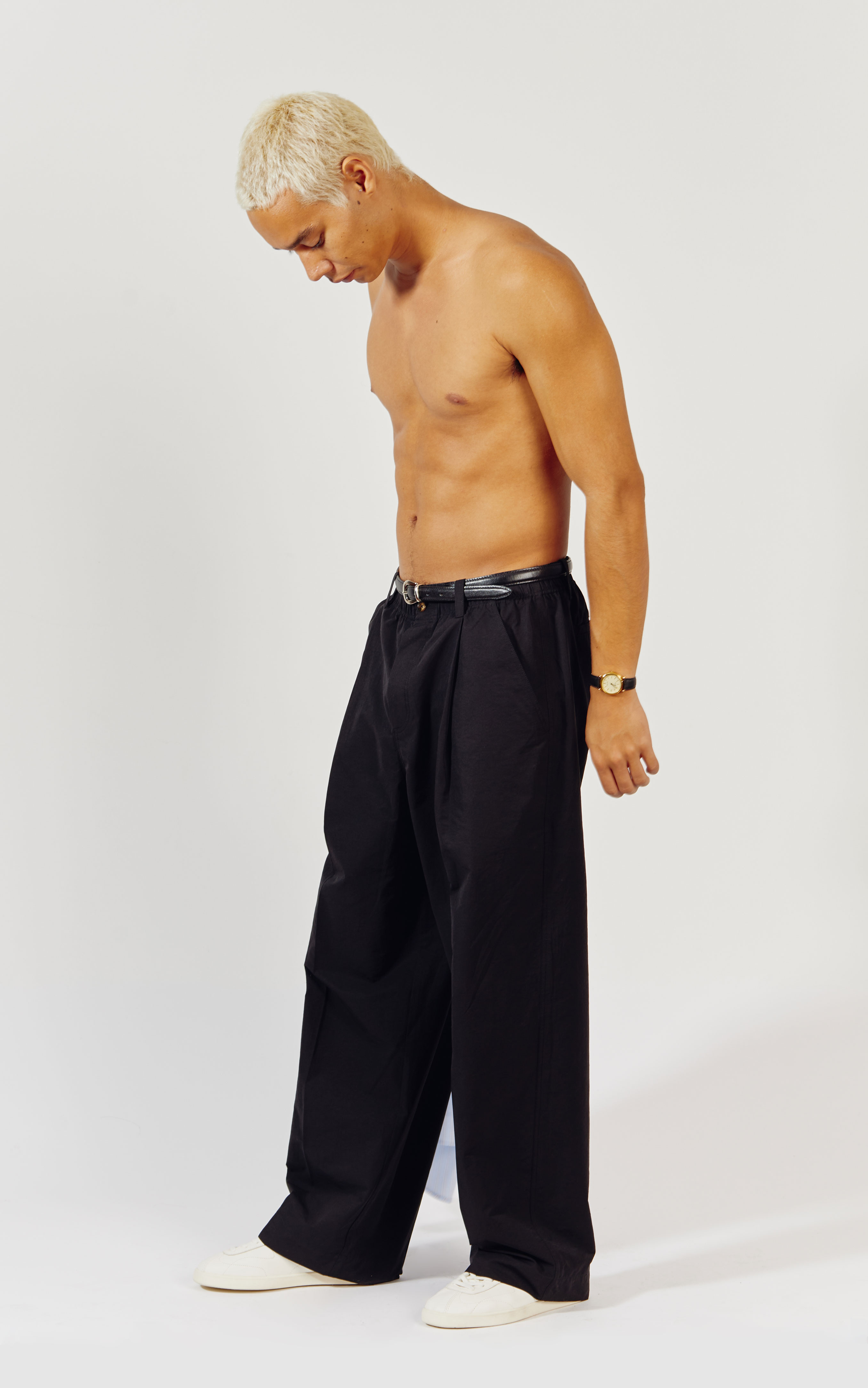 CALÇA ESPORTIVA PRETA 